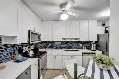 4060 N Hills Drive Hollywood FL 33021