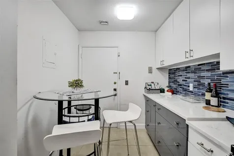 4060 N Hills Drive Hollywood FL 33021