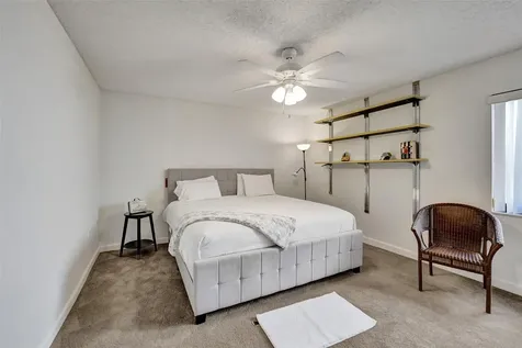 4060 N Hills Drive Hollywood FL 33021