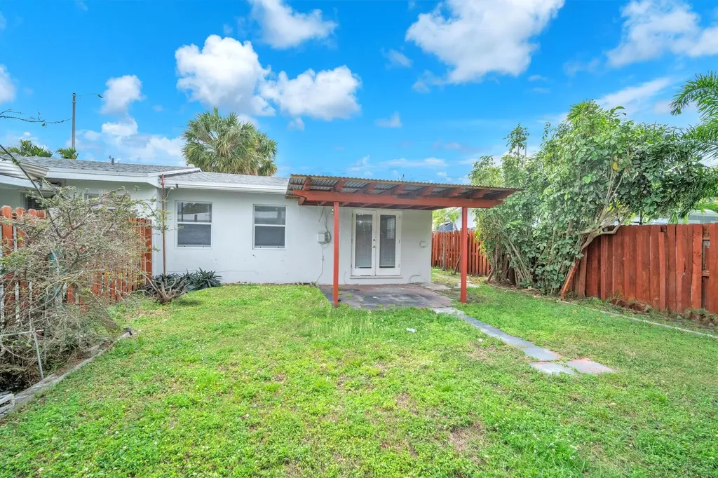 1925 NE 26th Street Wilton Manors FL 33305
