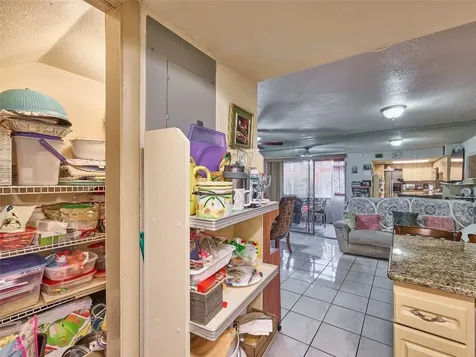 33 Spinning Wheel Lane Tamarac FL 33319