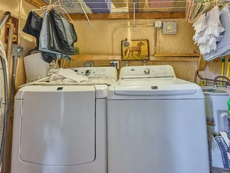33 Spinning Wheel Lane Tamarac FL 33319