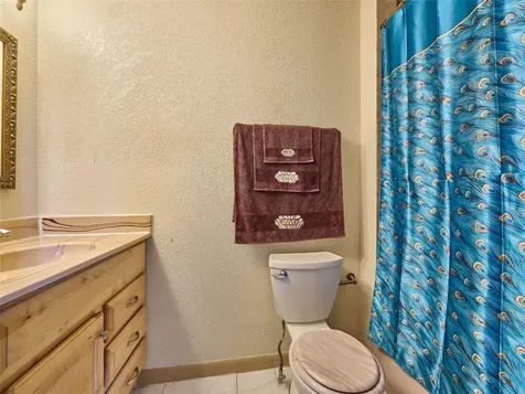 33 Spinning Wheel Lane Tamarac FL 33319