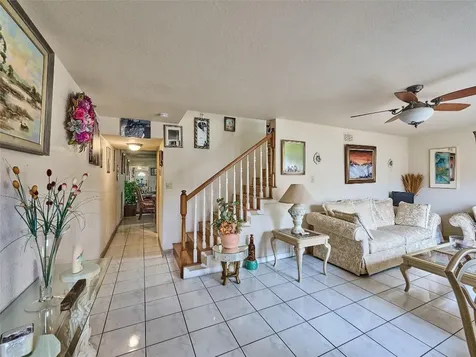 33 Spinning Wheel Lane Tamarac FL 33319