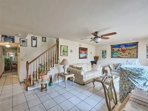 33 Spinning Wheel Lane Tamarac FL 33319