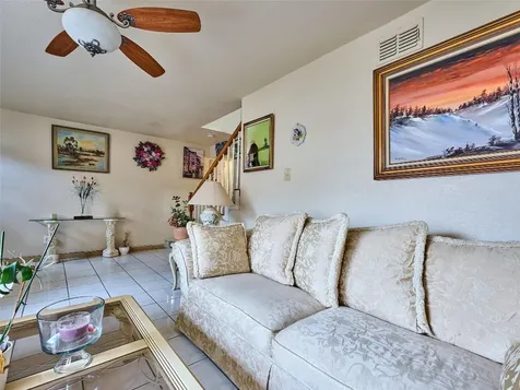 33 Spinning Wheel Lane Tamarac FL 33319