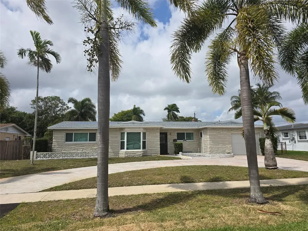531 NW 46th Terrace Plantation FL 33317