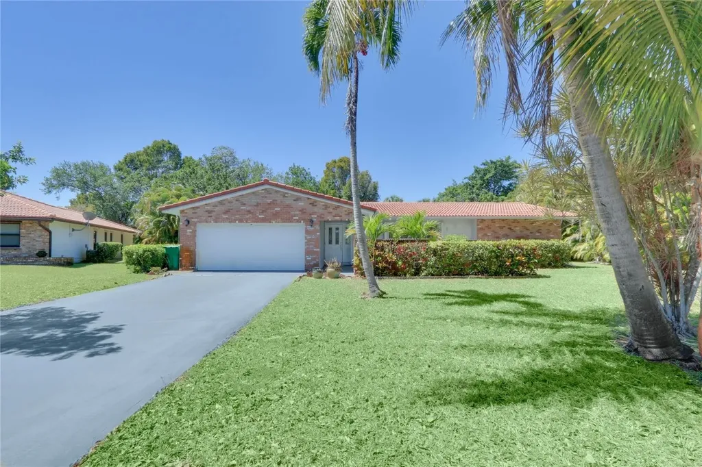 286 NW 83rd Lane Coral Springs FL 33071