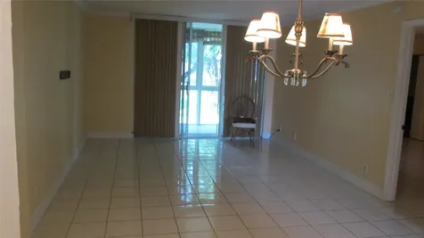 3321 NW 47th Terrace Lauderdale Lakes FL 33319