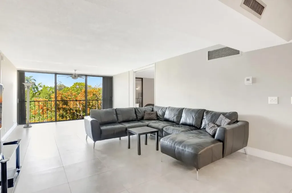 501 SW 11th Place Boca Raton FL 33432