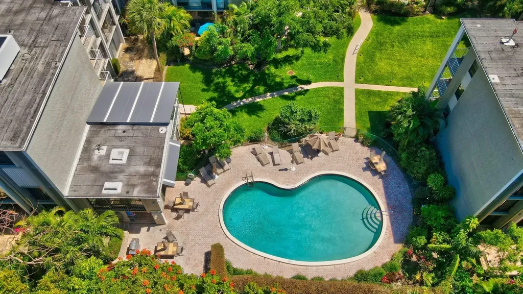 501 SW 11th Place Boca Raton FL 33432