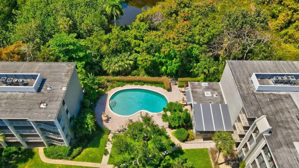 501 SW 11th Place Boca Raton FL 33432