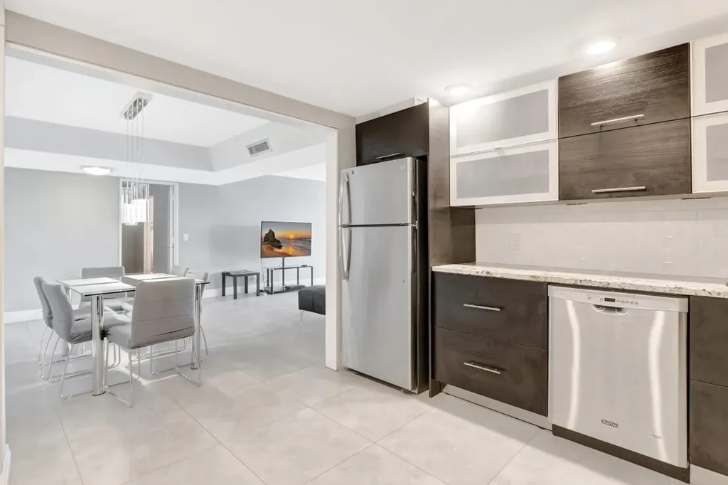 501 SW 11th Place Boca Raton FL 33432