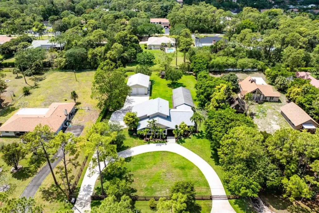 6019 NW 69th Way Parkland FL 33067