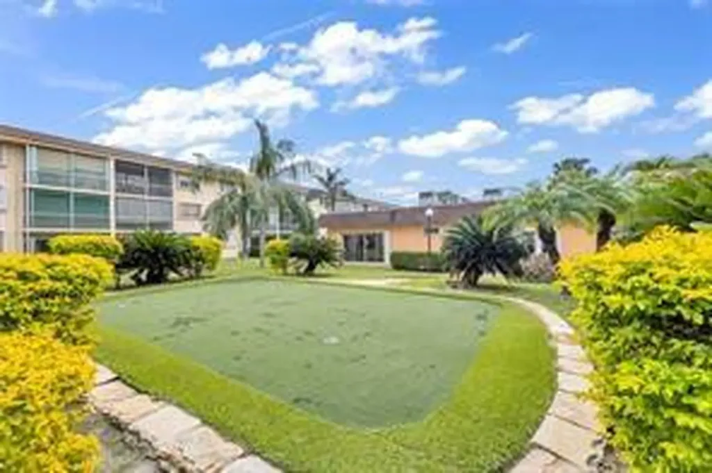 4500 N Federal Highway Lighthouse Point FL 33064