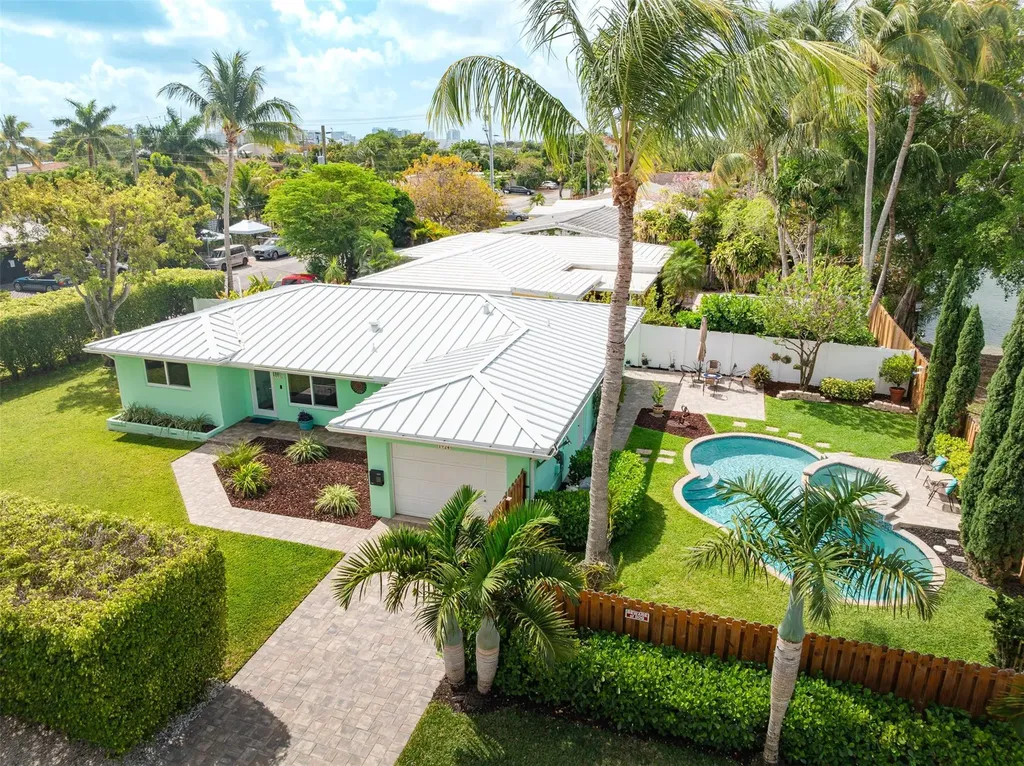 1924 NE 18th Street Fort Lauderdale FL 33305