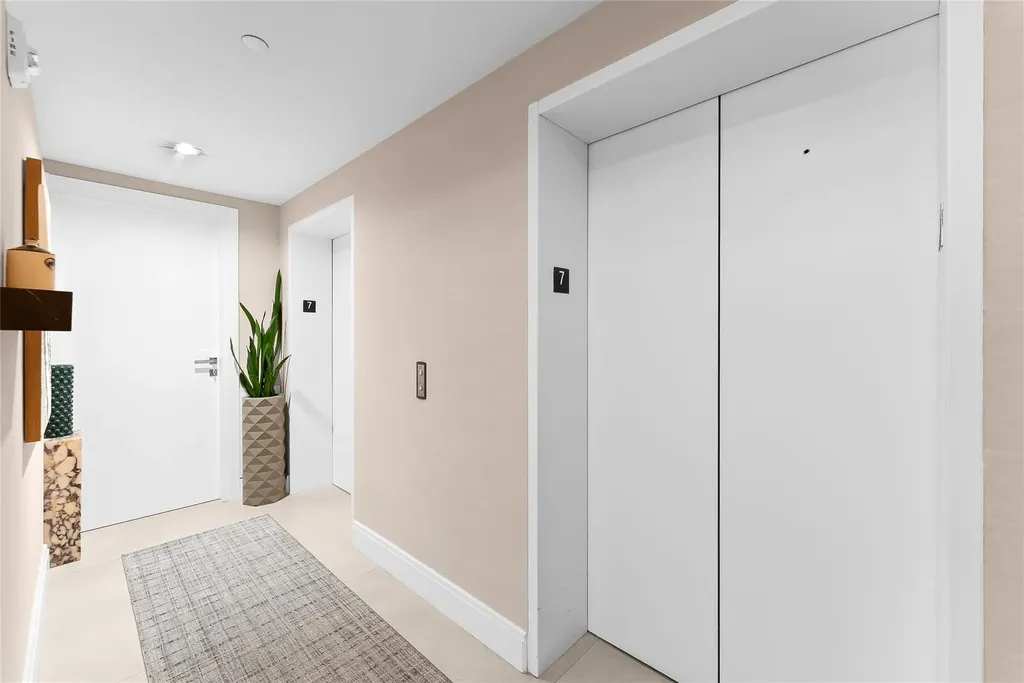 435 Bayshore Drive Fort Lauderdale FL 33304