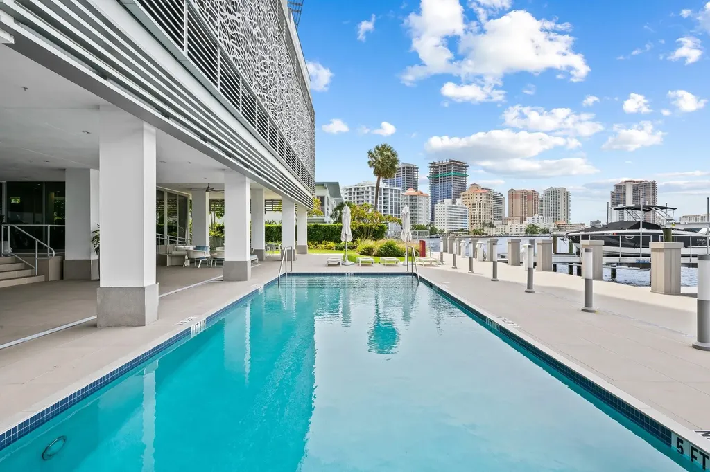 435 Bayshore Drive Fort Lauderdale FL 33304