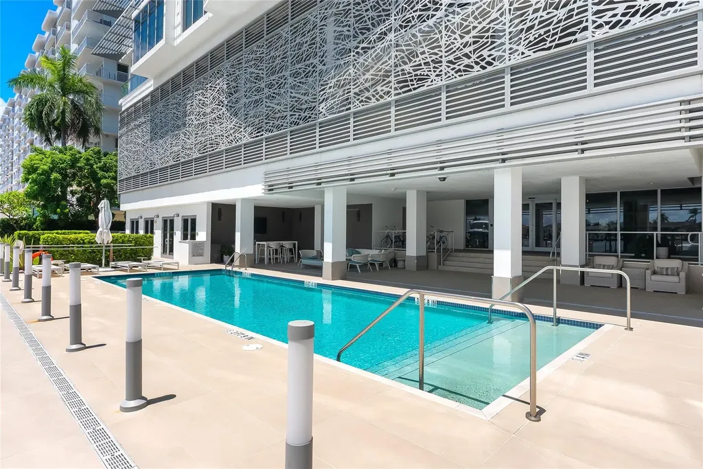 435 Bayshore Drive Fort Lauderdale FL 33304