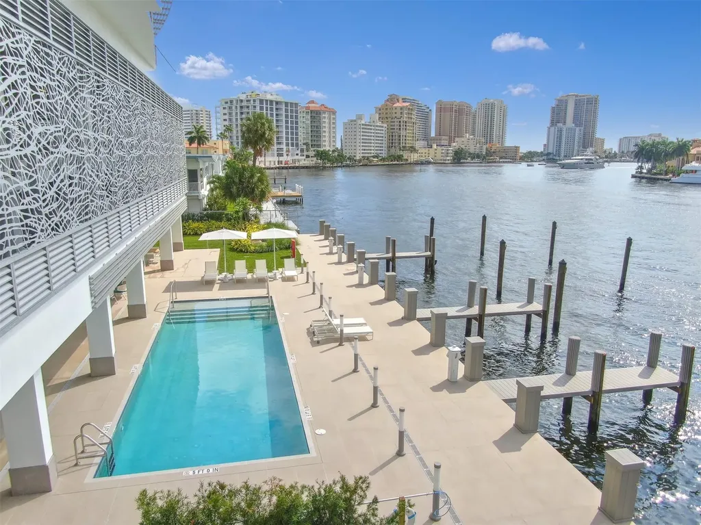 435 Bayshore Drive Fort Lauderdale FL 33304