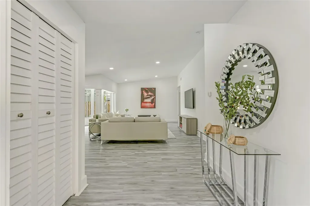 16643 Redwood Way Weston FL 33326