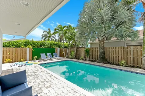 16643 Redwood Way Weston FL 33326