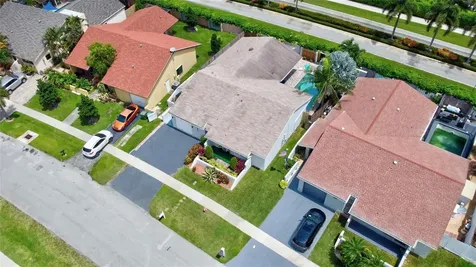 16643 Redwood Way Weston FL 33326
