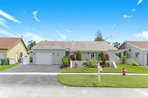 16643 Redwood Way Weston FL 33326
