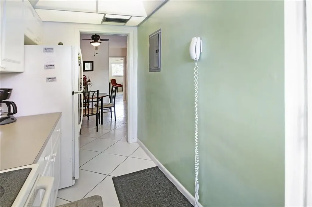 2100 NE 38th Street Lighthouse Point FL 33064