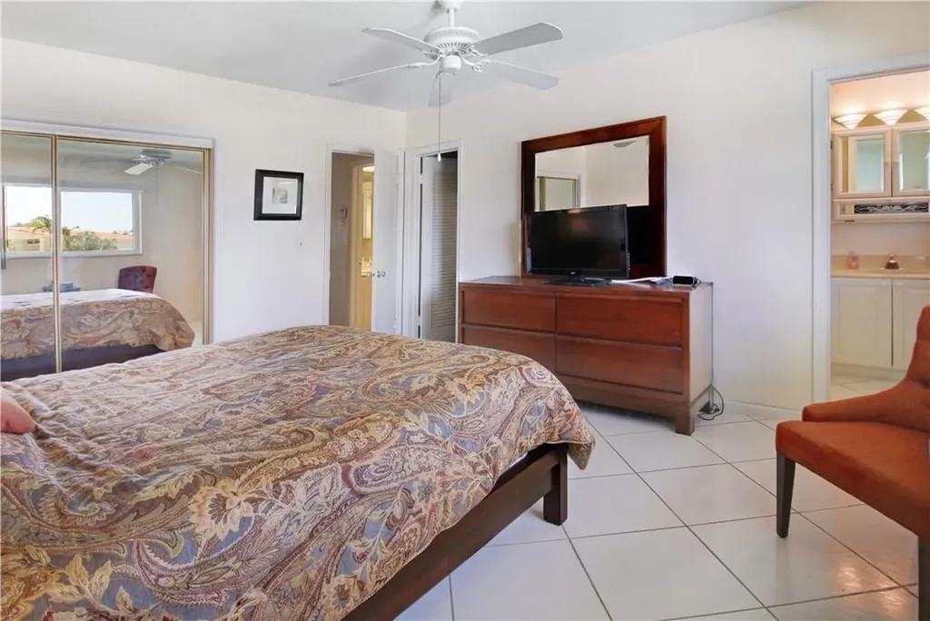 2100 NE 38th Street Lighthouse Point FL 33064