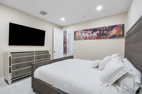 750 Coconut Palm Terrace Plantation FL 33324