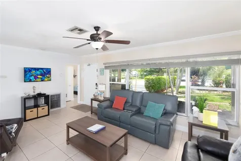 2613-2615 NE 33rd Avenue Fort Lauderdale FL 33308