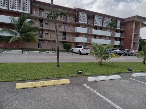Lauderdale Lakes FL 33313
