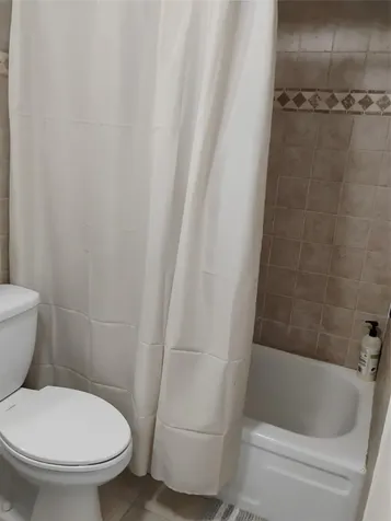 Lauderdale Lakes FL 33313