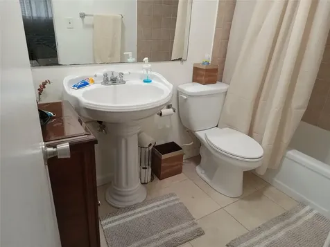 Lauderdale Lakes FL 33313
