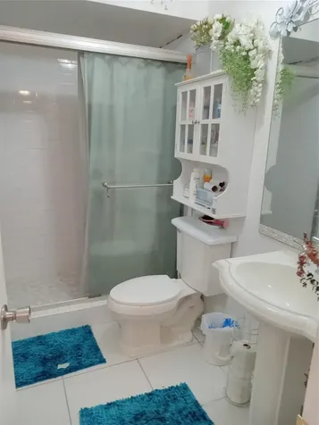 Lauderdale Lakes FL 33313