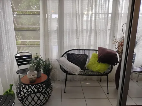 Lauderdale Lakes FL 33313