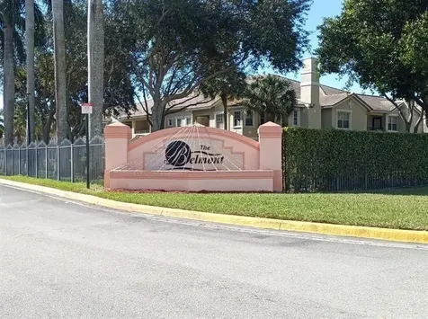 1101 Belmont Lane North Lauderdale FL 33068