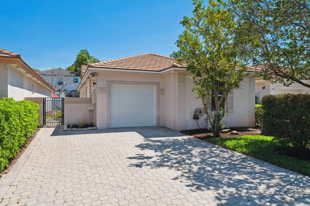 214 NW 75th Way Plantation FL 33317