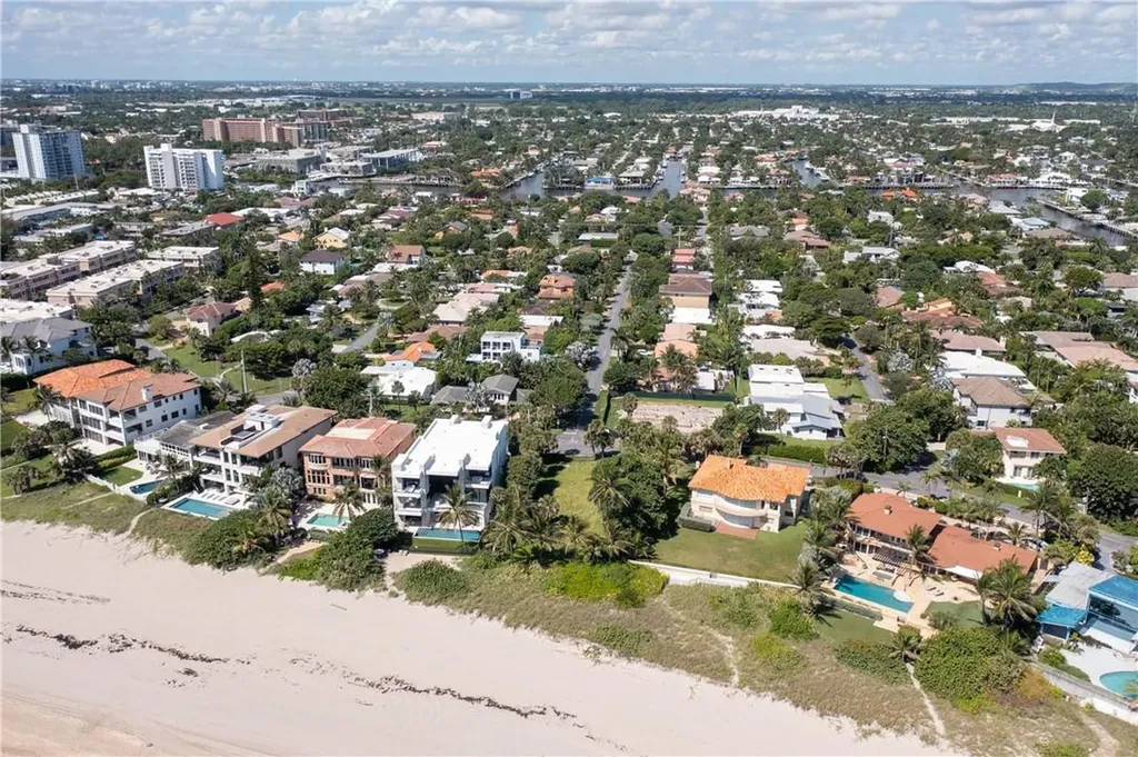 2100 Bay Drive Pompano Beach FL 33062
