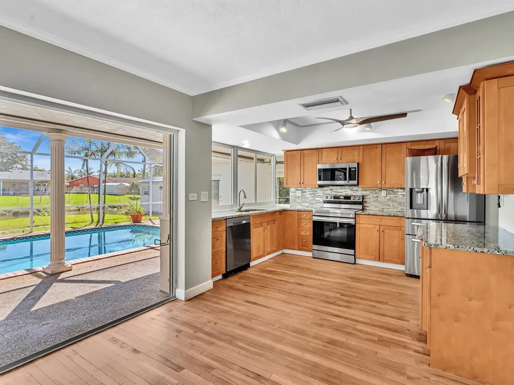 5090 SW 88th Terrace Cooper City FL 33328
