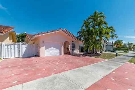 4925 SW 143rd Avenue Miami FL 33175