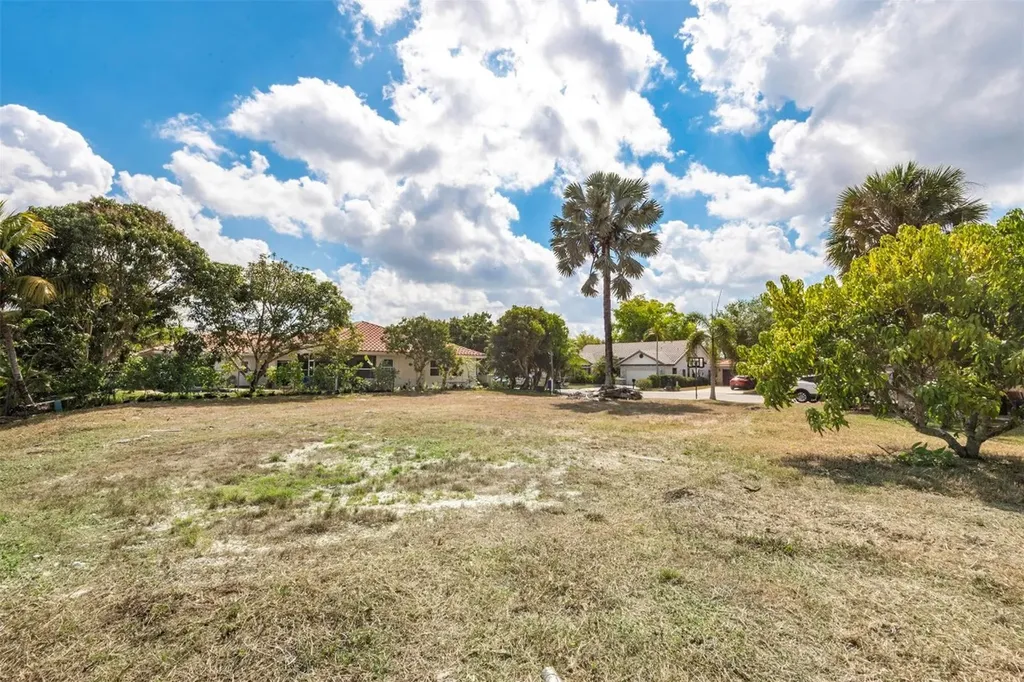 5939 NW 52nd Street Coral Springs FL 33067