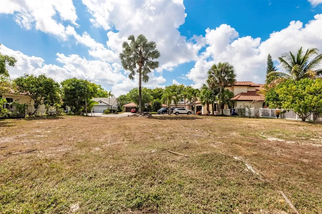 5939 NW 52nd Street Coral Springs FL 33067