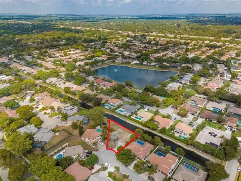 5939 NW 52nd Street Coral Springs FL 33067