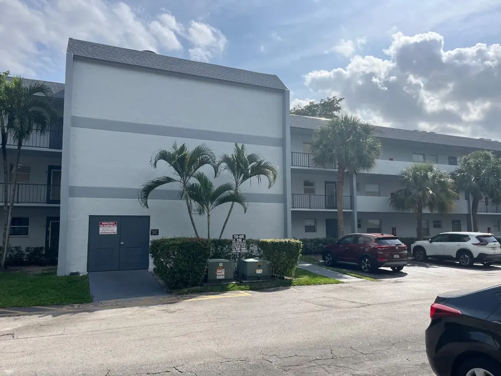 8360 Sands Point Boulevard Fort Lauderdale FL 33321