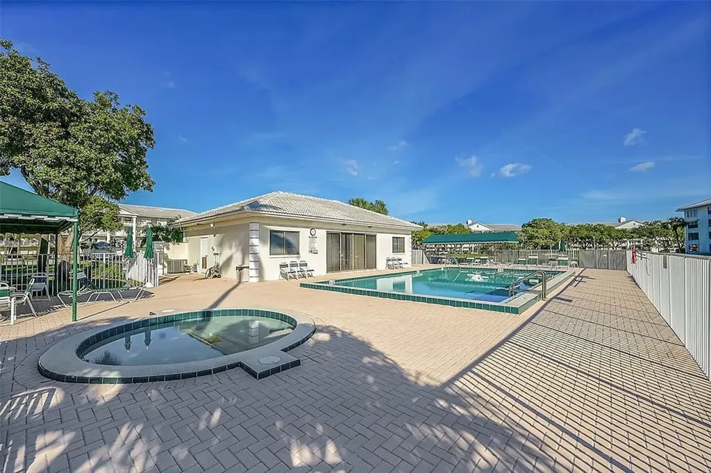 6109 Balboa Circle Boca Raton FL 33433