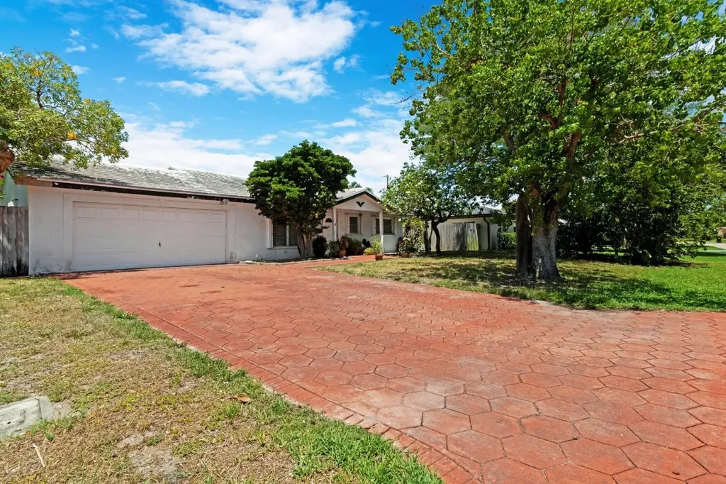 5713 NE 17th Avenue Fort Lauderdale FL 33334