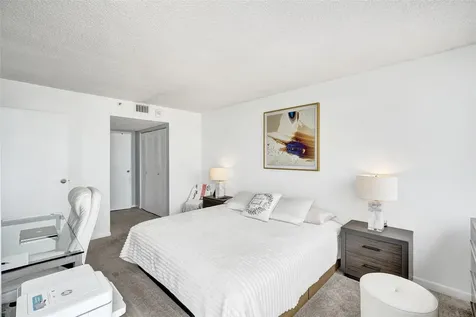 7601 E Treasure Drive North Bay Village FL 33141
