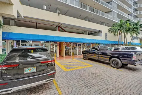 7601 E Treasure Drive North Bay Village FL 33141